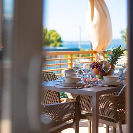Nevia - Mobile Homes With Heated Private Pool
